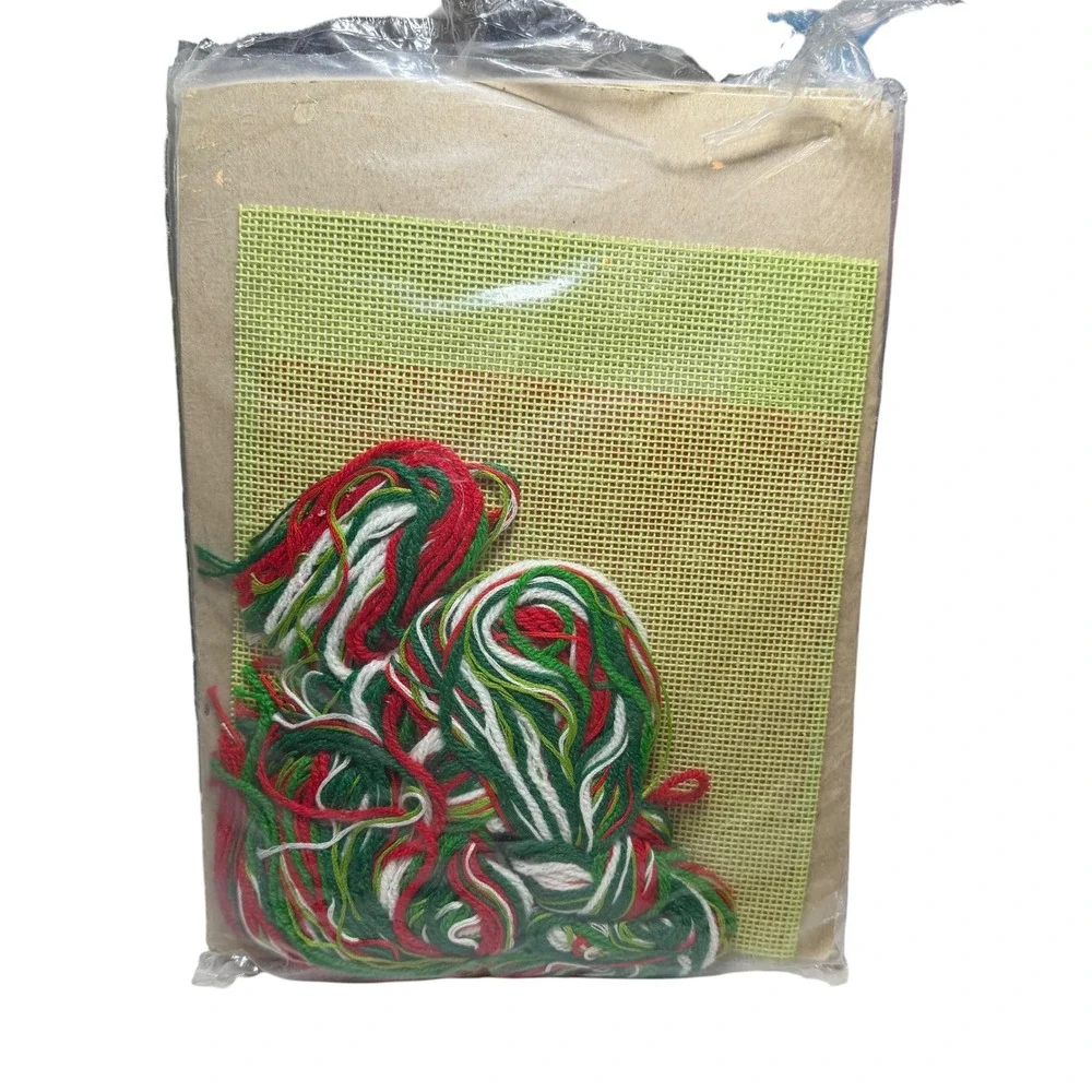 Bucilla Christmas‎ Needlepoint Kit 60511 Set of 4 Ornaments Vintage New